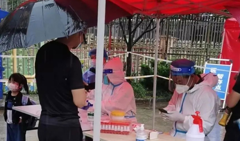 志愿支援一線 共筑疫情“防控墻”