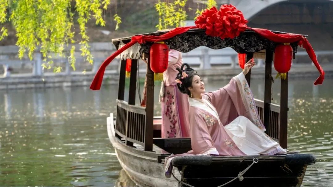 網(wǎng)絡(luò)中國節(jié)·清明｜瞻仰名人+游船+逛吃+賞春，看看藏在時光里的三河古鎮(zhèn)